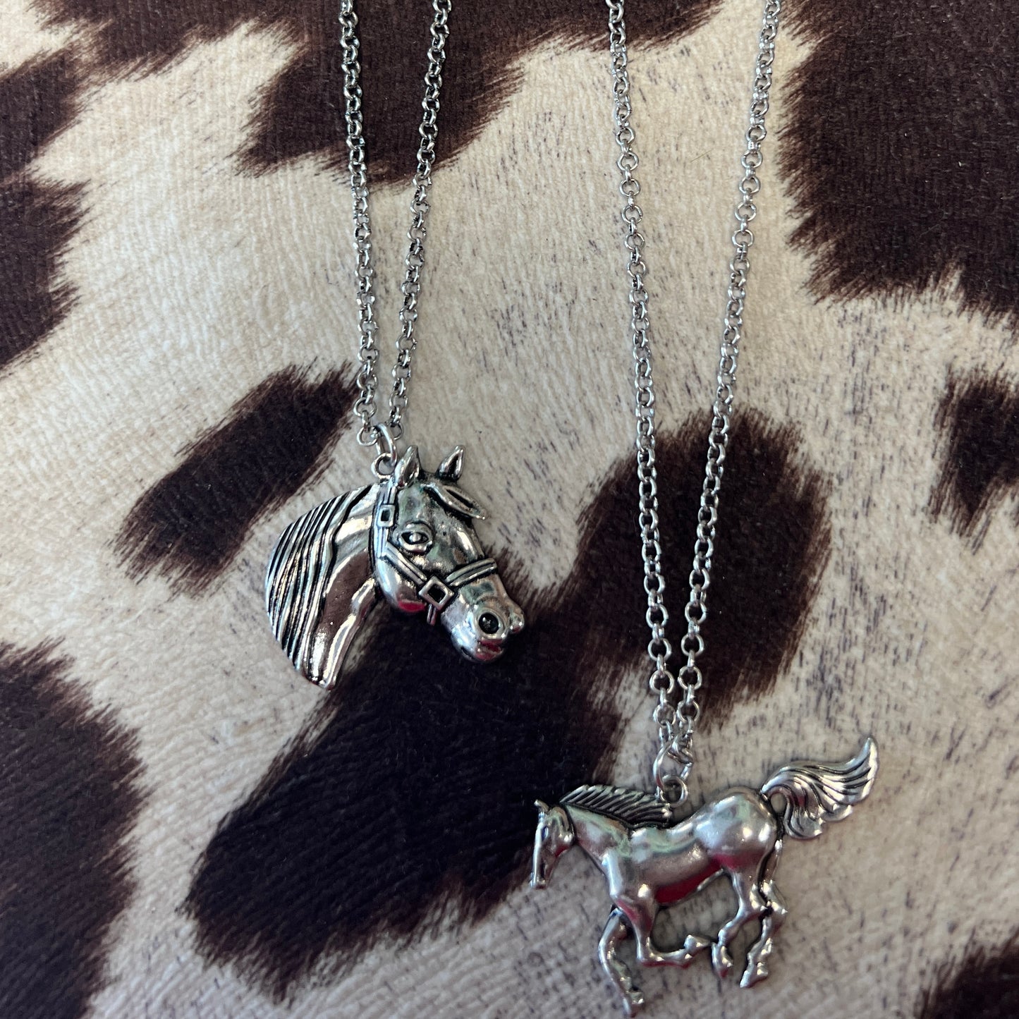 Mustang Western Necklace Set